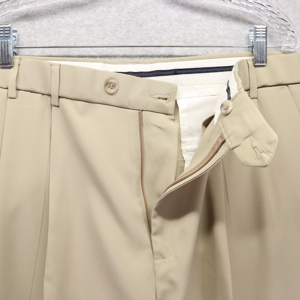 Dockers Golf Pants Mens 38x29 Relaxed Fit Khaki‎ Business Casual Pleated Beige - Picture 3 of 11